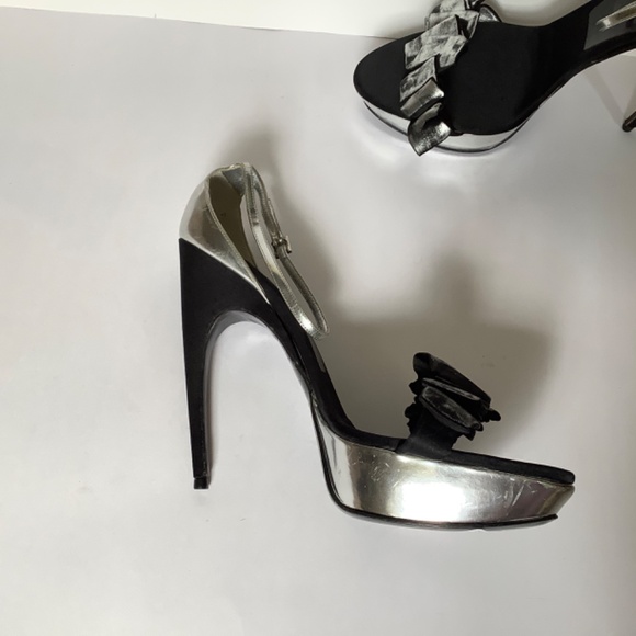 Roger Vivier high heels - Picture 13 of 16